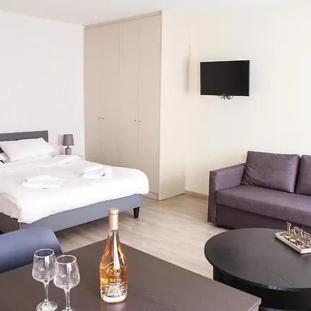 Pallados Suites Apartment *